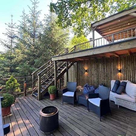 The Pines Treehouse At Treetops Hideouts Richmond  Exterior photo