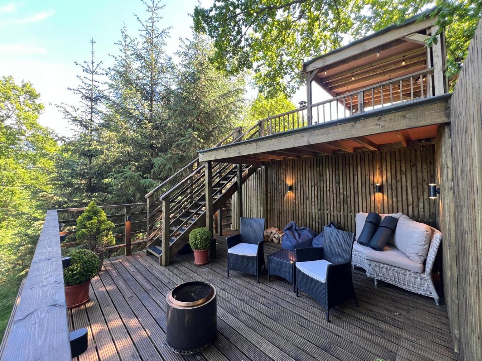 The Pines Treehouse At Treetops Hideouts Richmond  Exterior photo